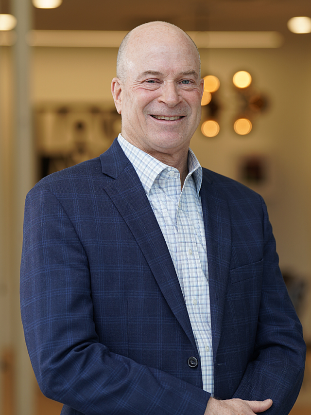 Updated Dan Morris Headshot