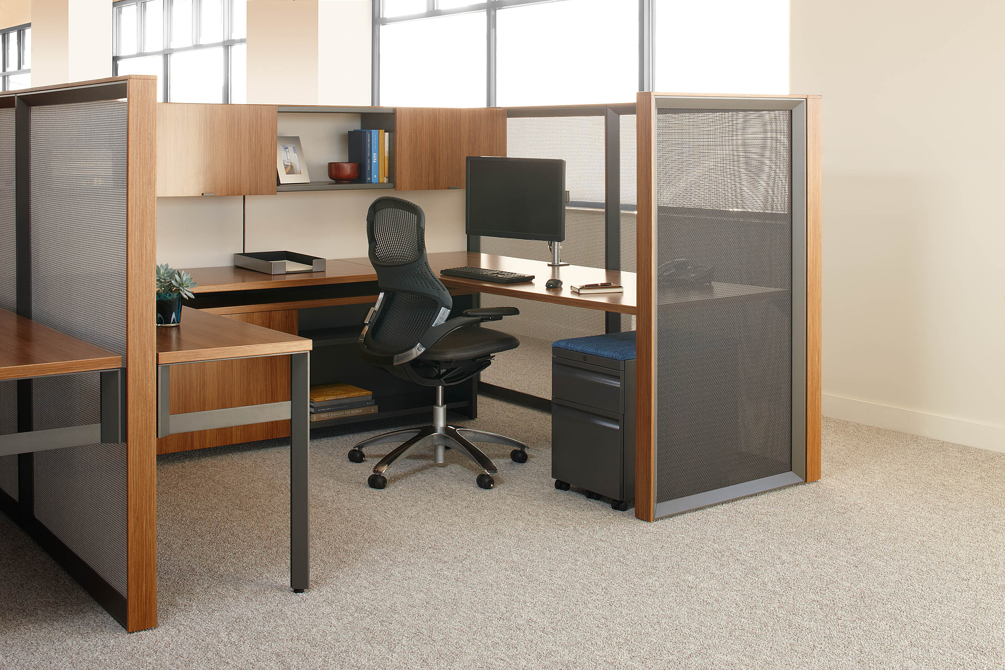 KNO DVH 8279 jpg 2048w