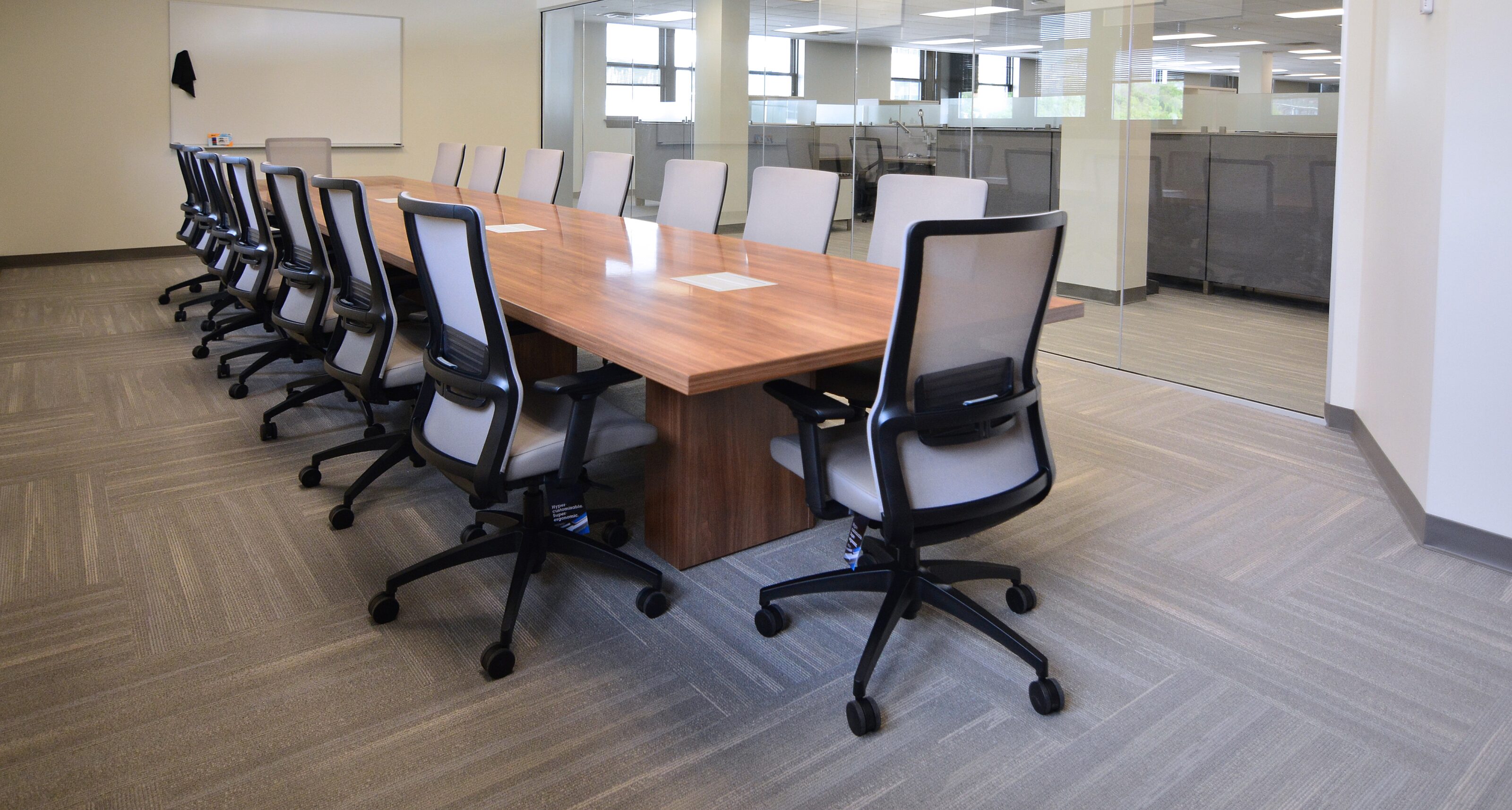 Conference room 0329 300dpi