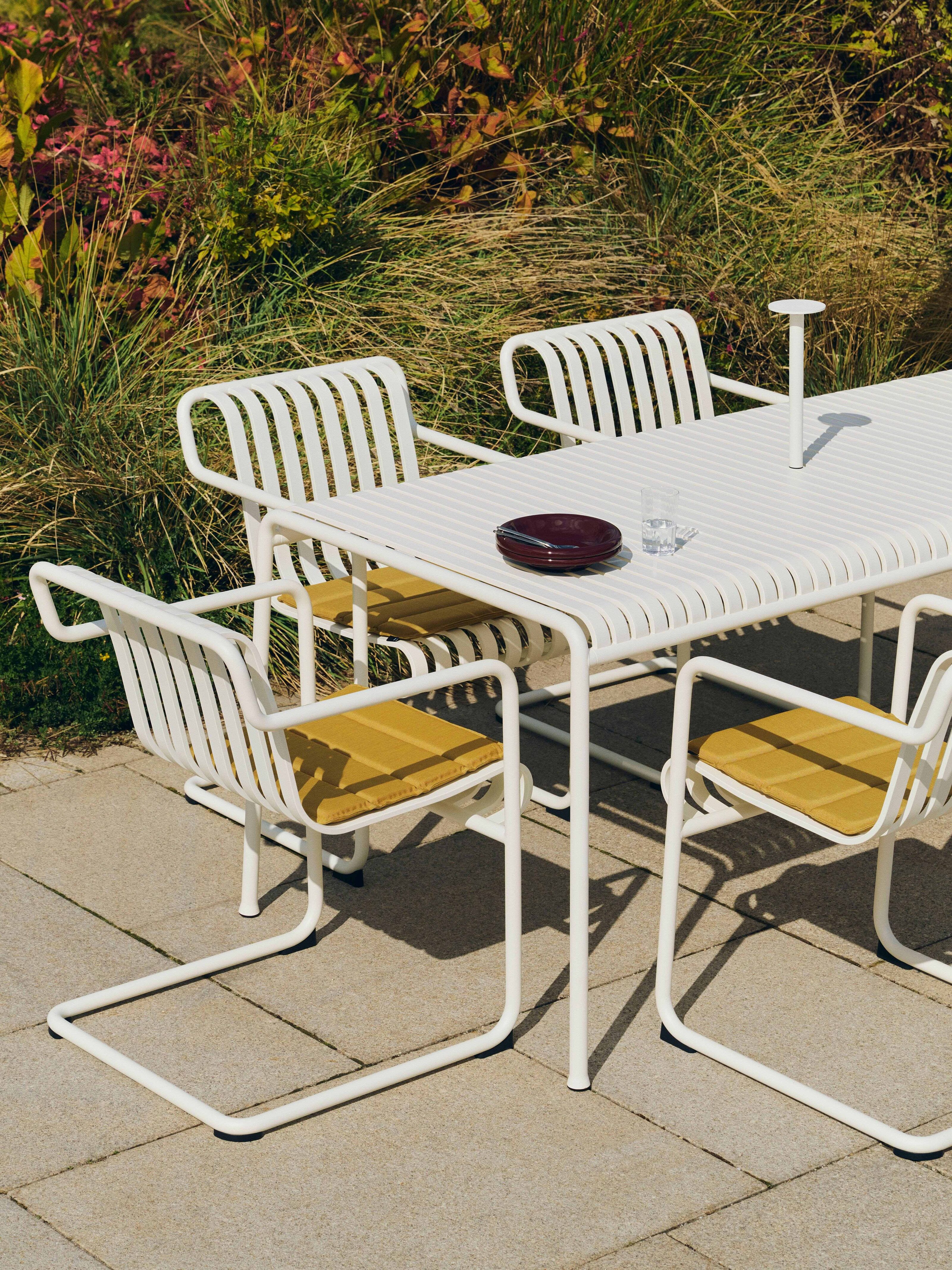 Palissade Cantilever Dining Armchair Palissade Table L220 Host Portable Lamp cream white 1 1