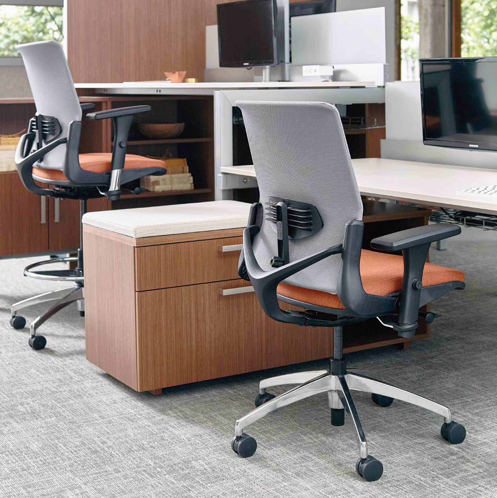OFS In Sync chairstool